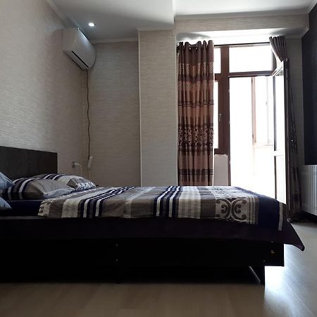 Oscar'S Apartments บิชเคก ภายนอก รูปภาพ