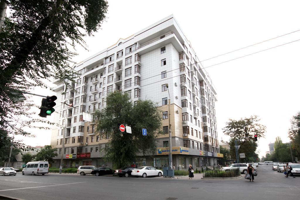 Oscar'S Apartments บิชเคก ภายนอก รูปภาพ